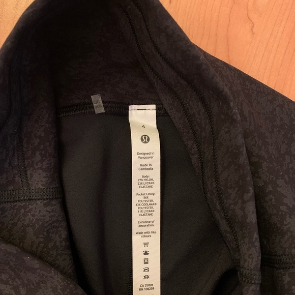 NWT Lululemon Wunder Under Train High Rise Short 4” in Blaze Black. Size 4 - Picture 8 of 8